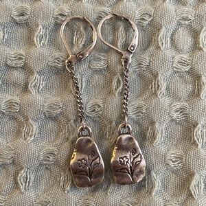 Gorgeous Sterling Silver Earrings.